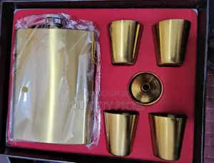 Whiskey Hip Flask Gold Set