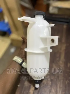 Hilux Vigo Radiator Tank / Reserve Tank