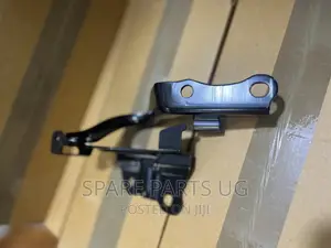 Hilux Revo Bonnet Support