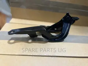 Hilux Revo Bonnet Support