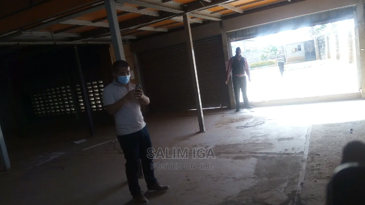 Private Warehouse