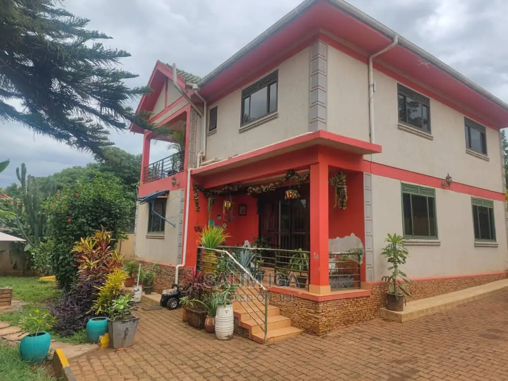 4bdrm Duplex in Kololo Property, Central Division for Sale