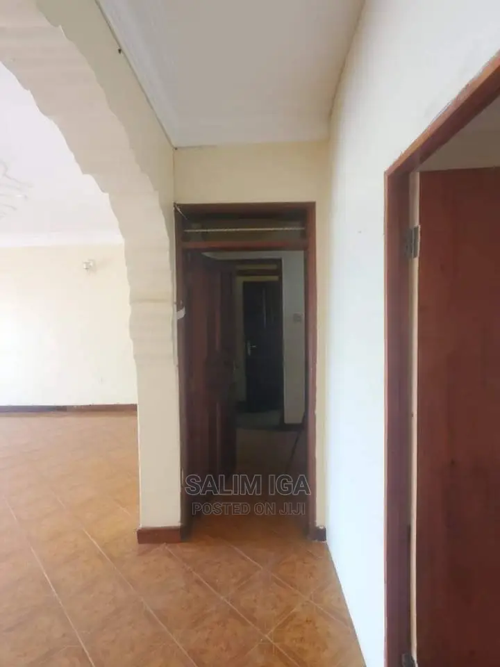 4bdrm Duplex in Kololo Property, Central Division for Sale
