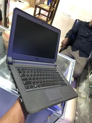 Laptop Dell 4GB Intel HDD 500GB