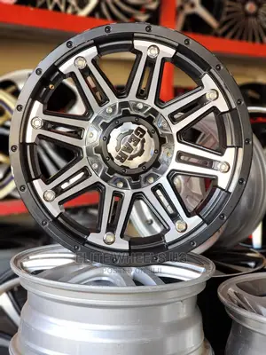 Photo - 17inch Four Wheel Drive Sport Rims (6holes)