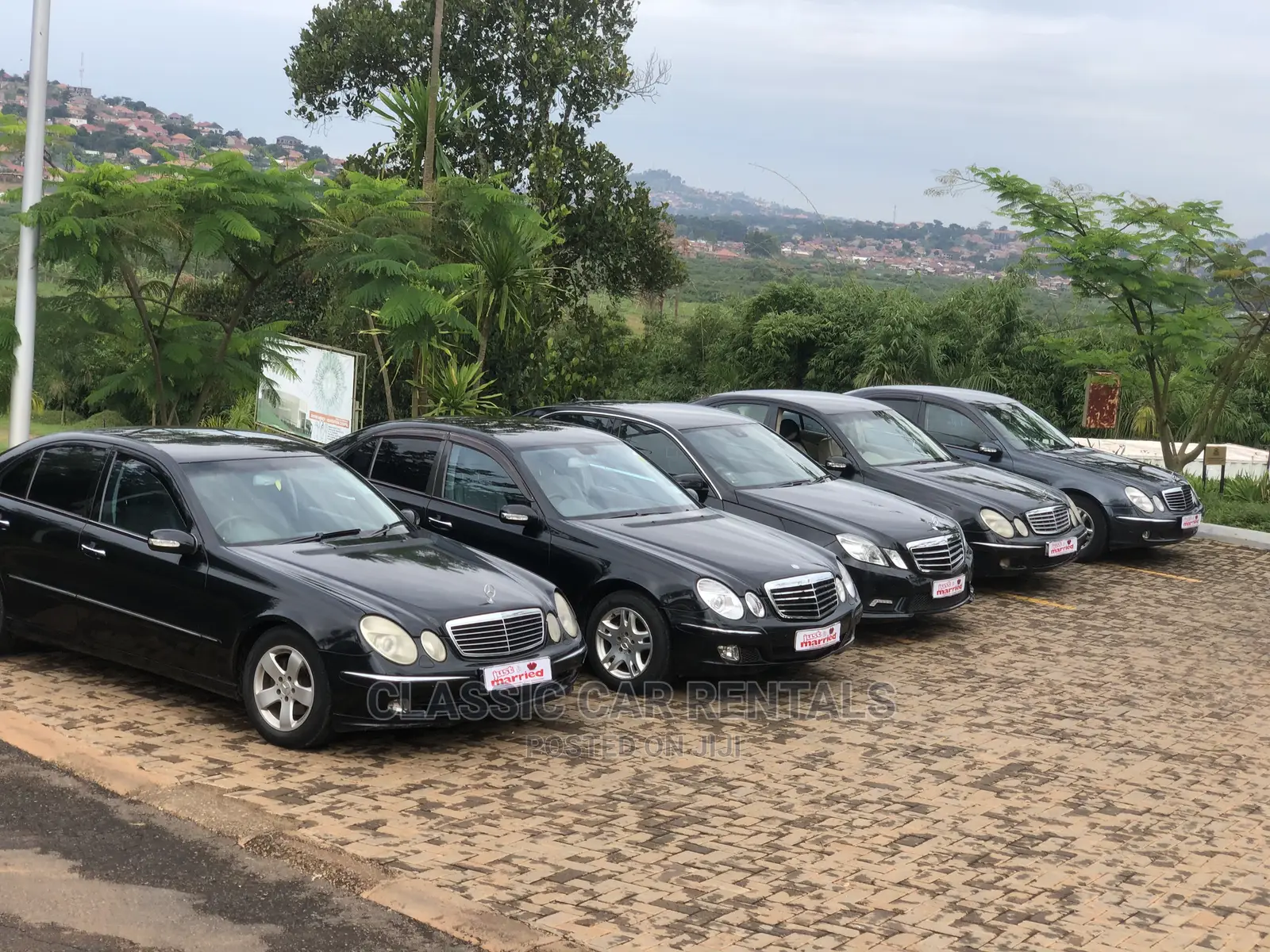 Make Your Wedding Memorable With Classic Car Rentals