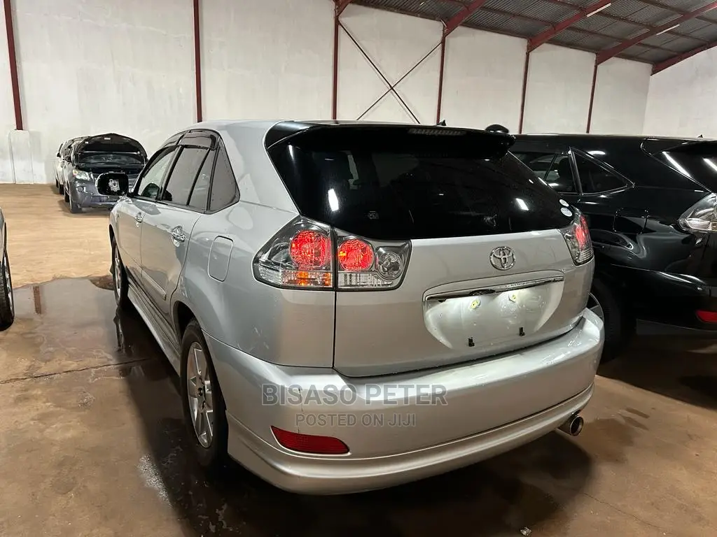Toyota Harrier 2008