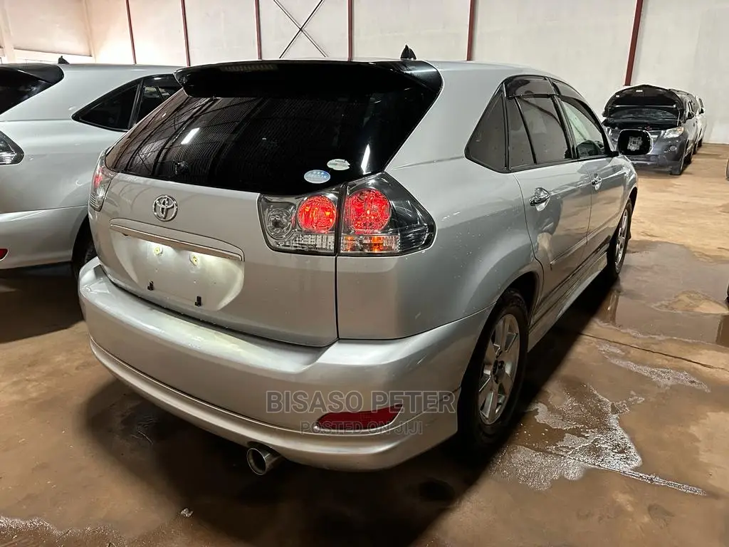 Toyota Harrier 2008