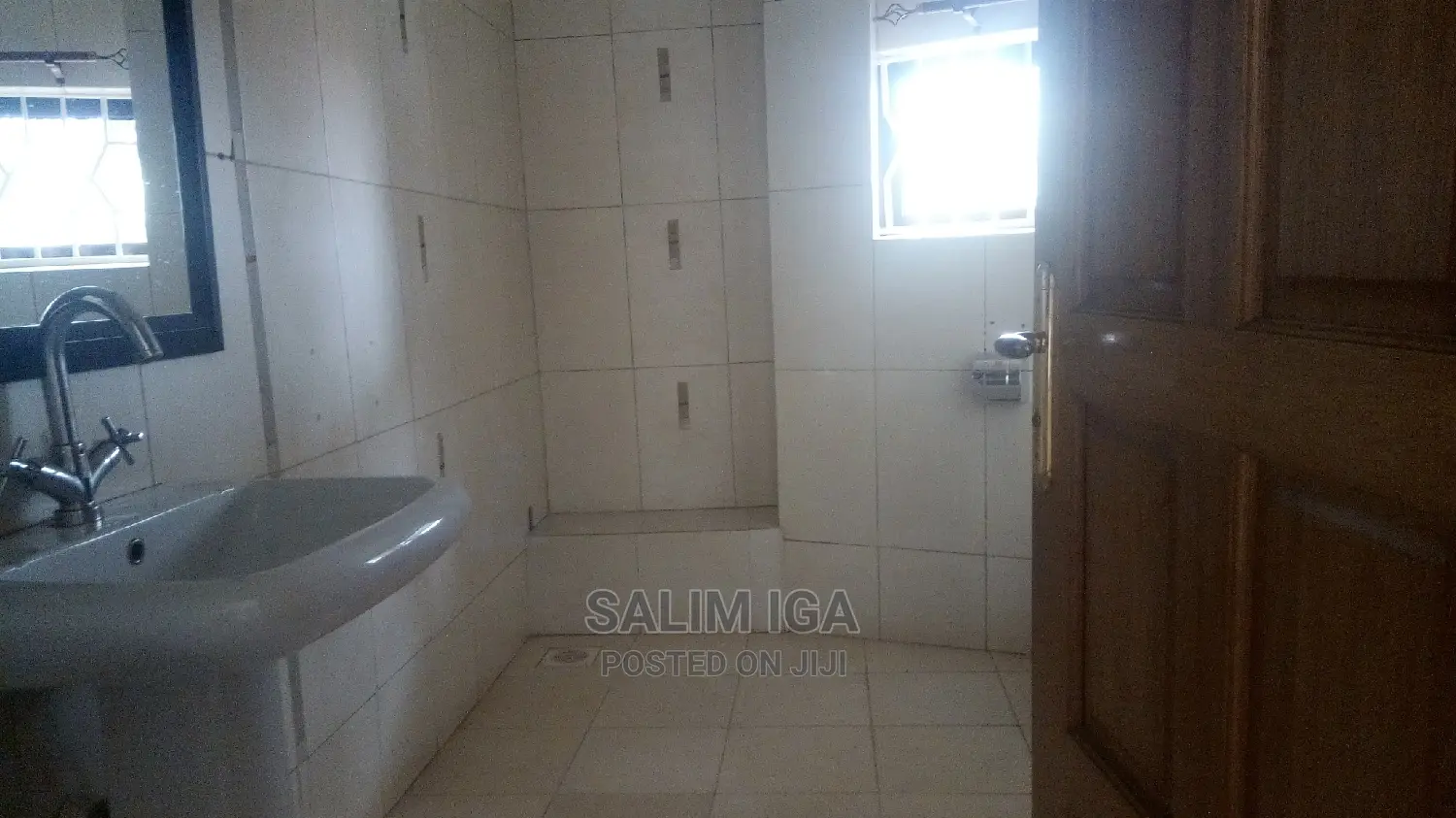 5bdrm Duplex in Kololo Property, Central Division for Rent