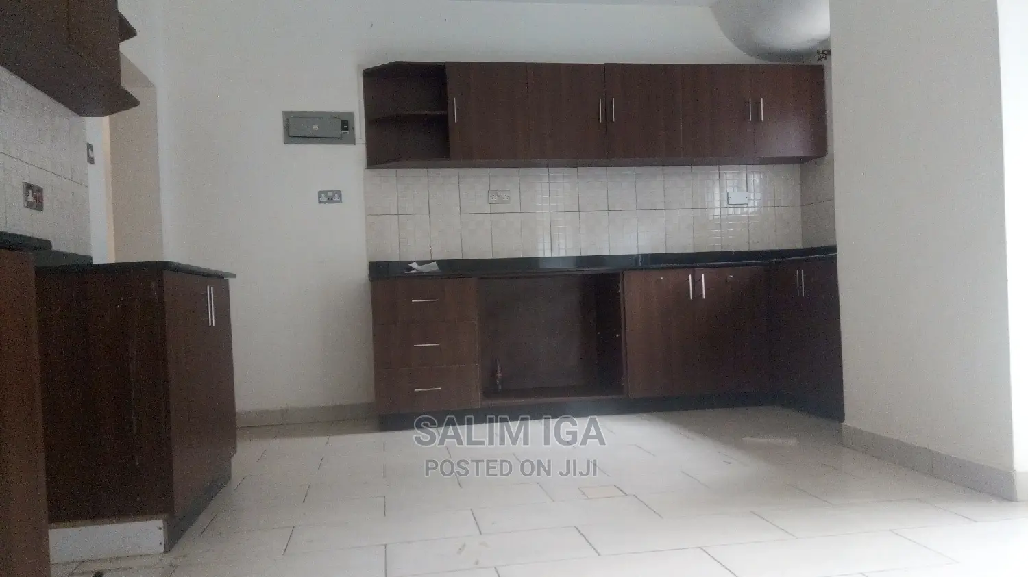 5bdrm Duplex in Kololo Property, Central Division for Rent
