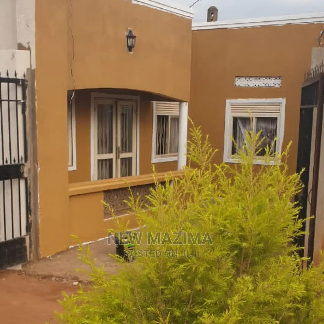 3bdrm House in Makindye Heights, Division a for Sale