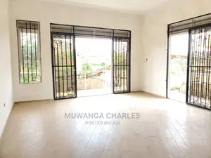 5bdrm Duplex in Fs Properties Ltd, Central Division for Sale