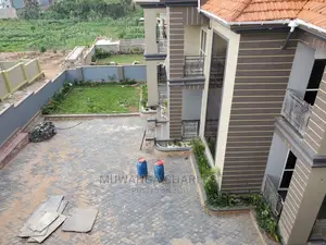 5bdrm Duplex in Fs Properties Ltd, Central Division for Sale
