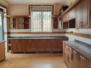 5bdrm Duplex in Fs Properties Ltd, Central Division for Sale