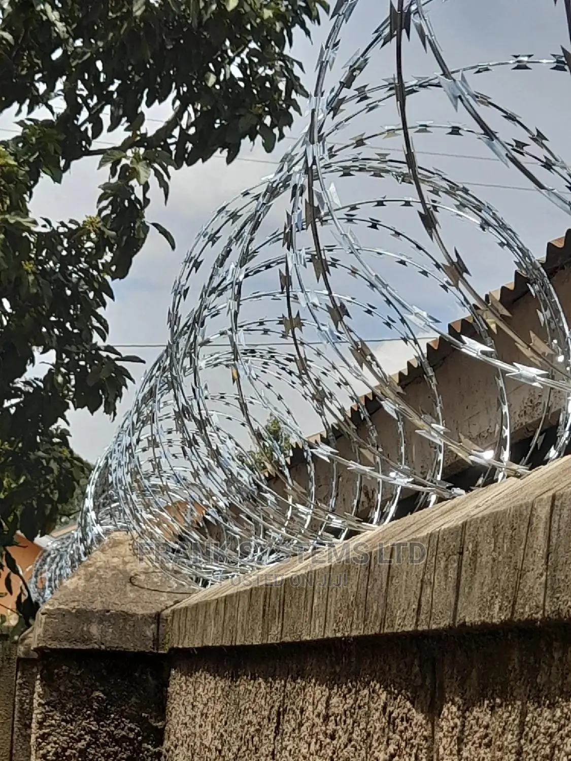 Razor Wire Fencing Installation 450mm