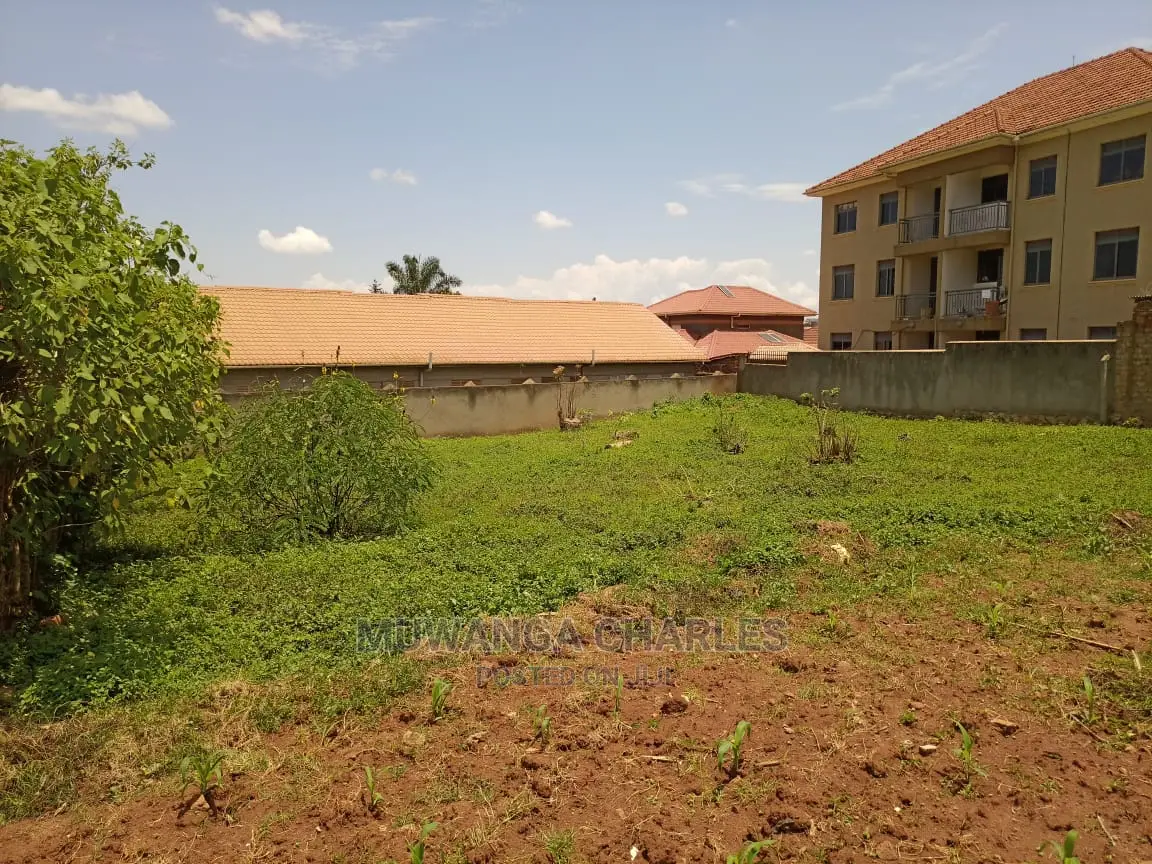100by70ft Plot for Sale at Kyanja
