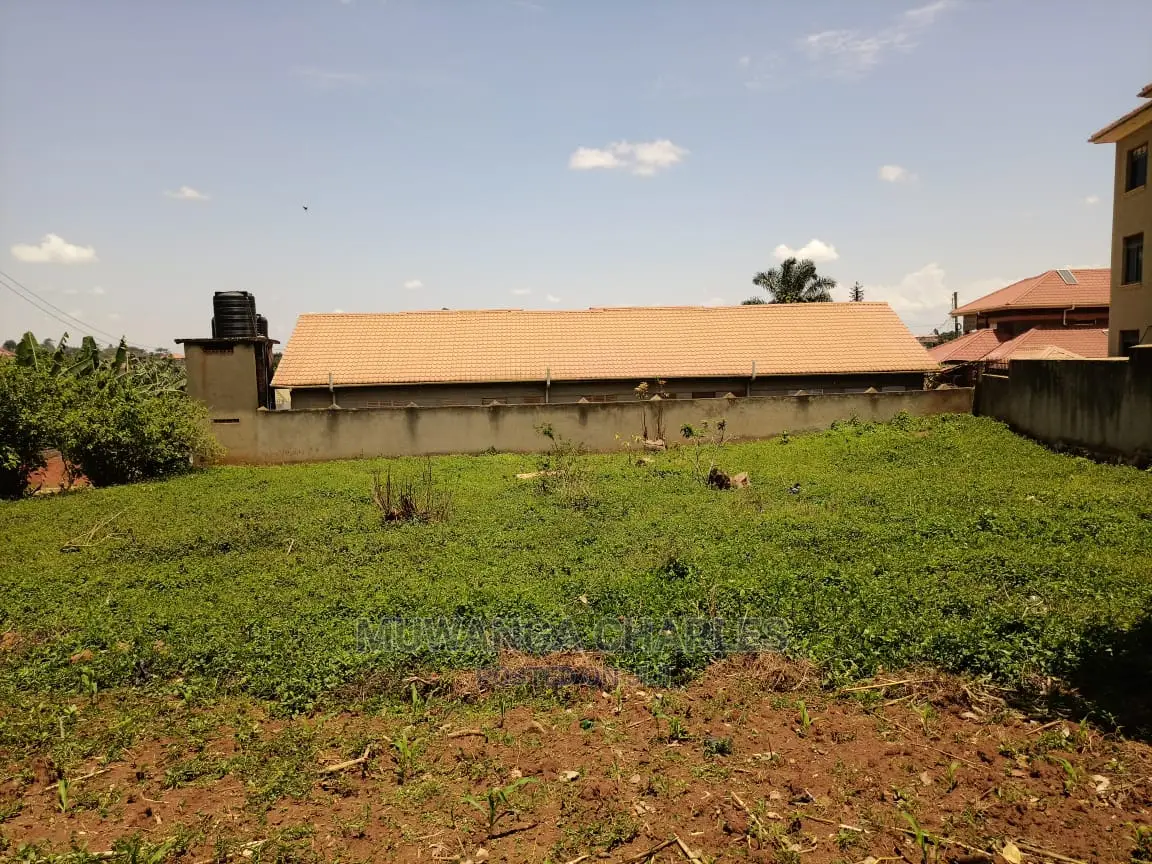 100by70ft Plot for Sale at Kyanja