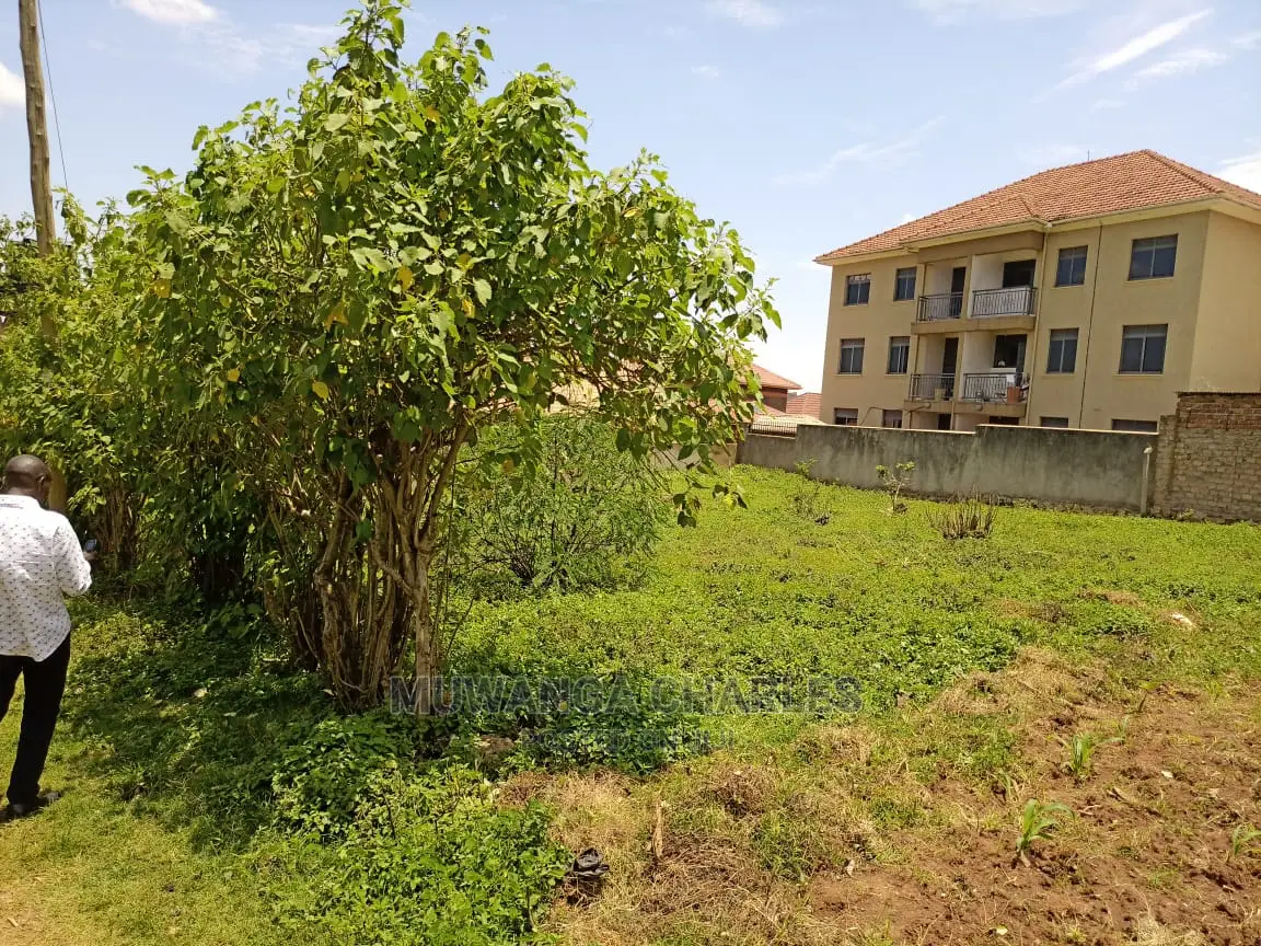 100by70ft Plot for Sale at Kyanja