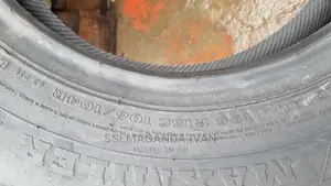 195r15 Gt Radial Made in Indonesia