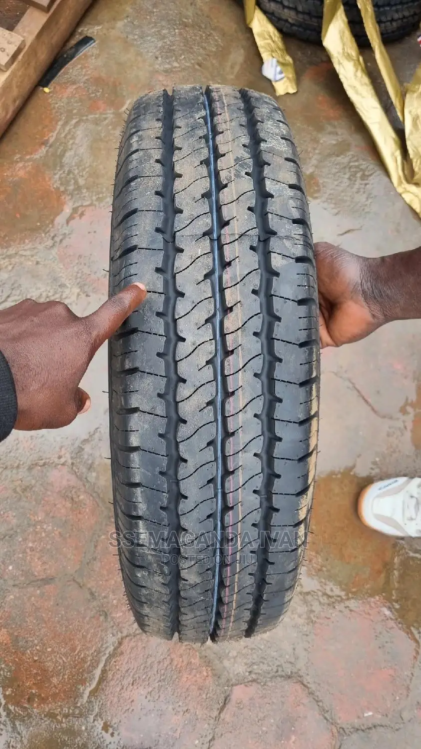 195r15 Gt Radial Made in Indonesia