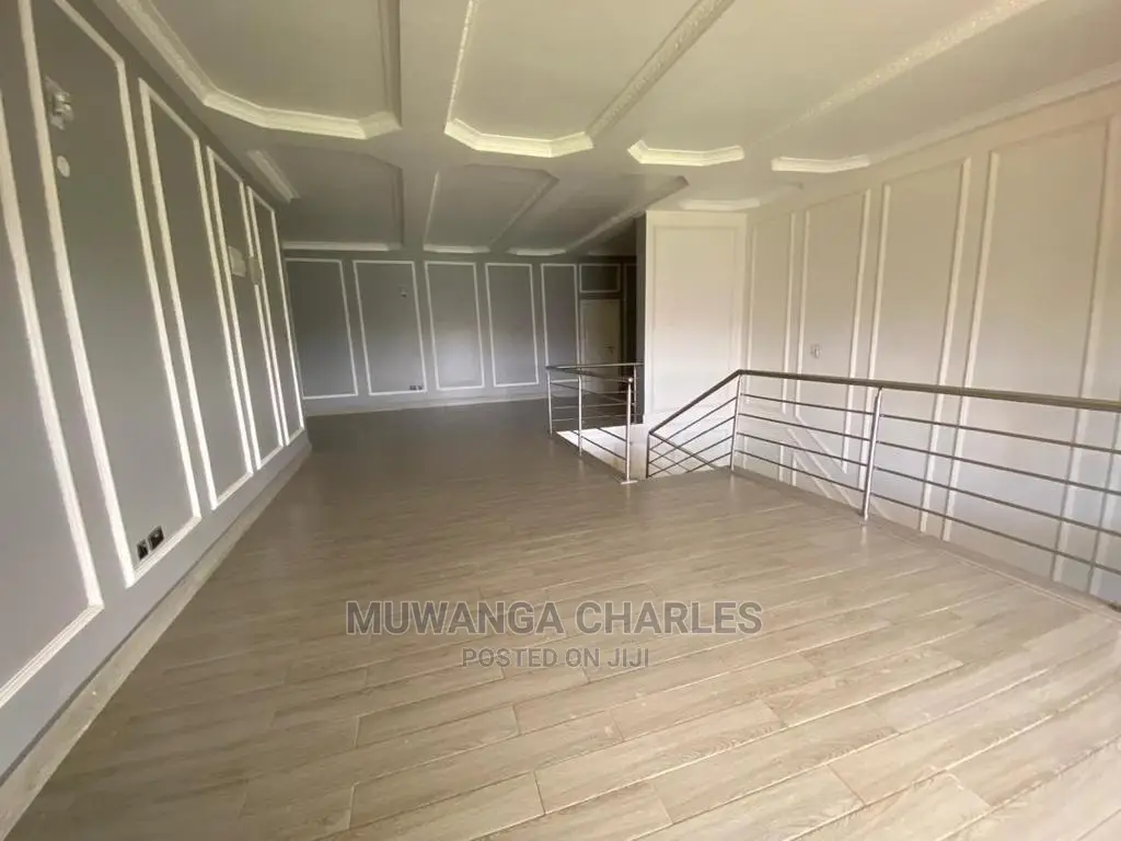 5bdrm Duplex in Fs Properties Ltd, Central Division for Sale