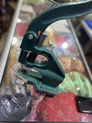Button Presser Sewing Machines