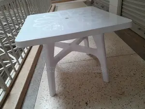 Square Plastic Table(White and Blue)