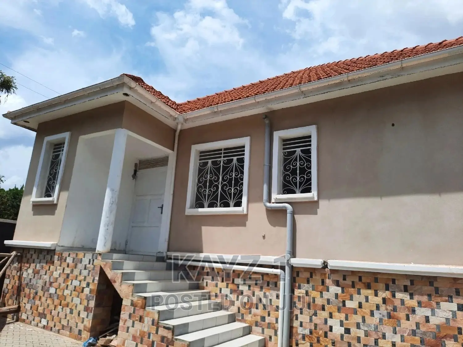 Furnished 4bdrm Mansion in Nabbingo, Central Division for Sale