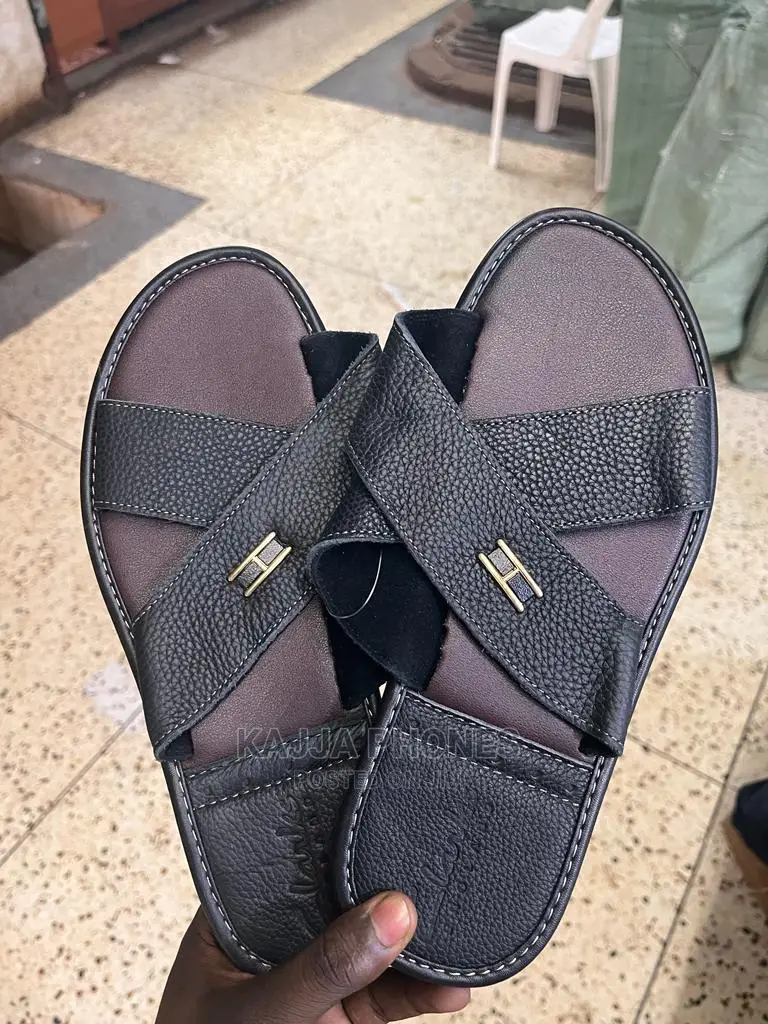 Clacks Flat Shoe