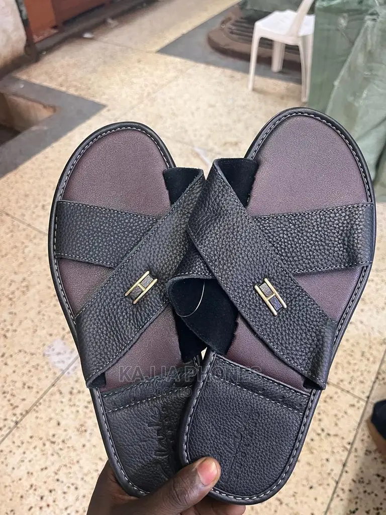 Clacks Flat Shoe