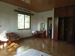 4bdrm Bungalow in Upper Kololo, Central Division for Rent
