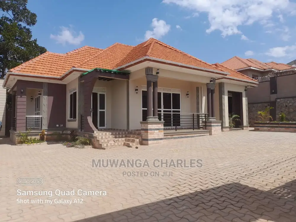 4bdrm Bungalow in Fs Properties Ltd, Central Division for Sale
