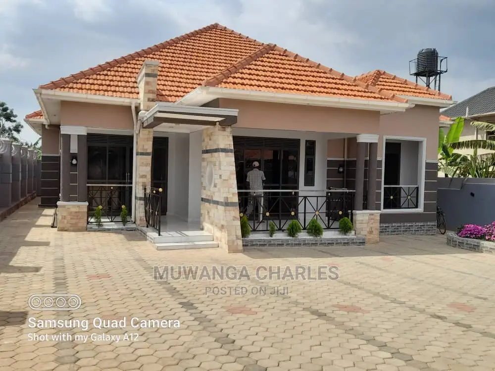 4bdrm Bungalow in Fs Properties Ltd, Central Division for Sale