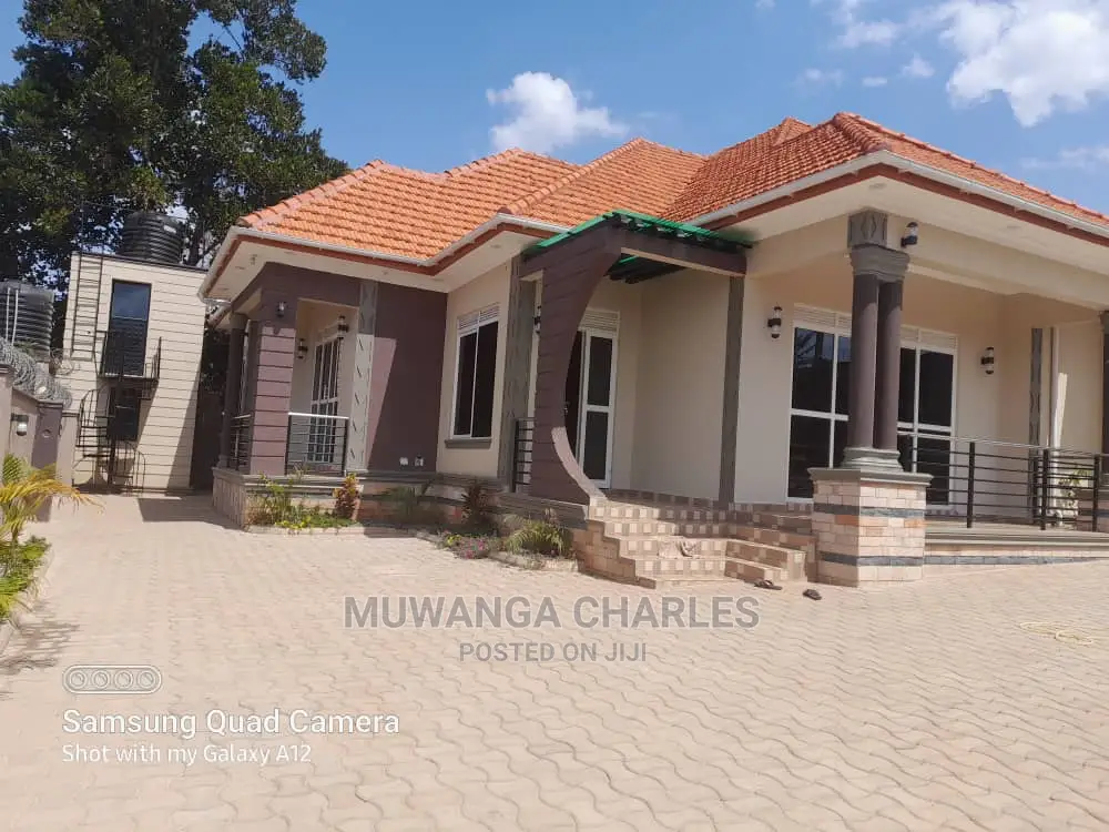 4bdrm Bungalow in Fs Properties Ltd, Central Division for Sale