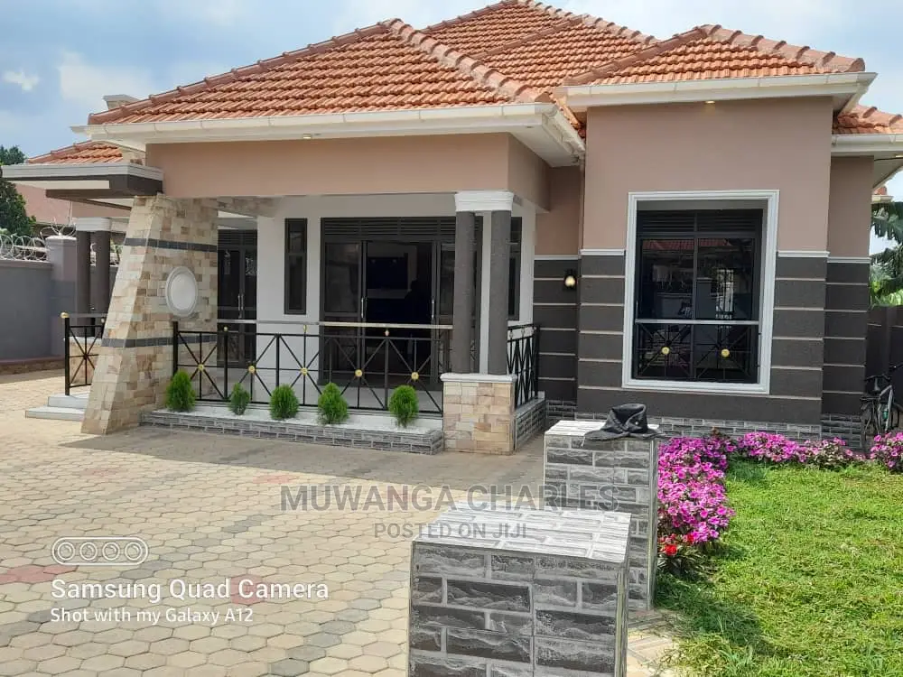 4bdrm Bungalow in Fs Properties Ltd, Central Division for Sale