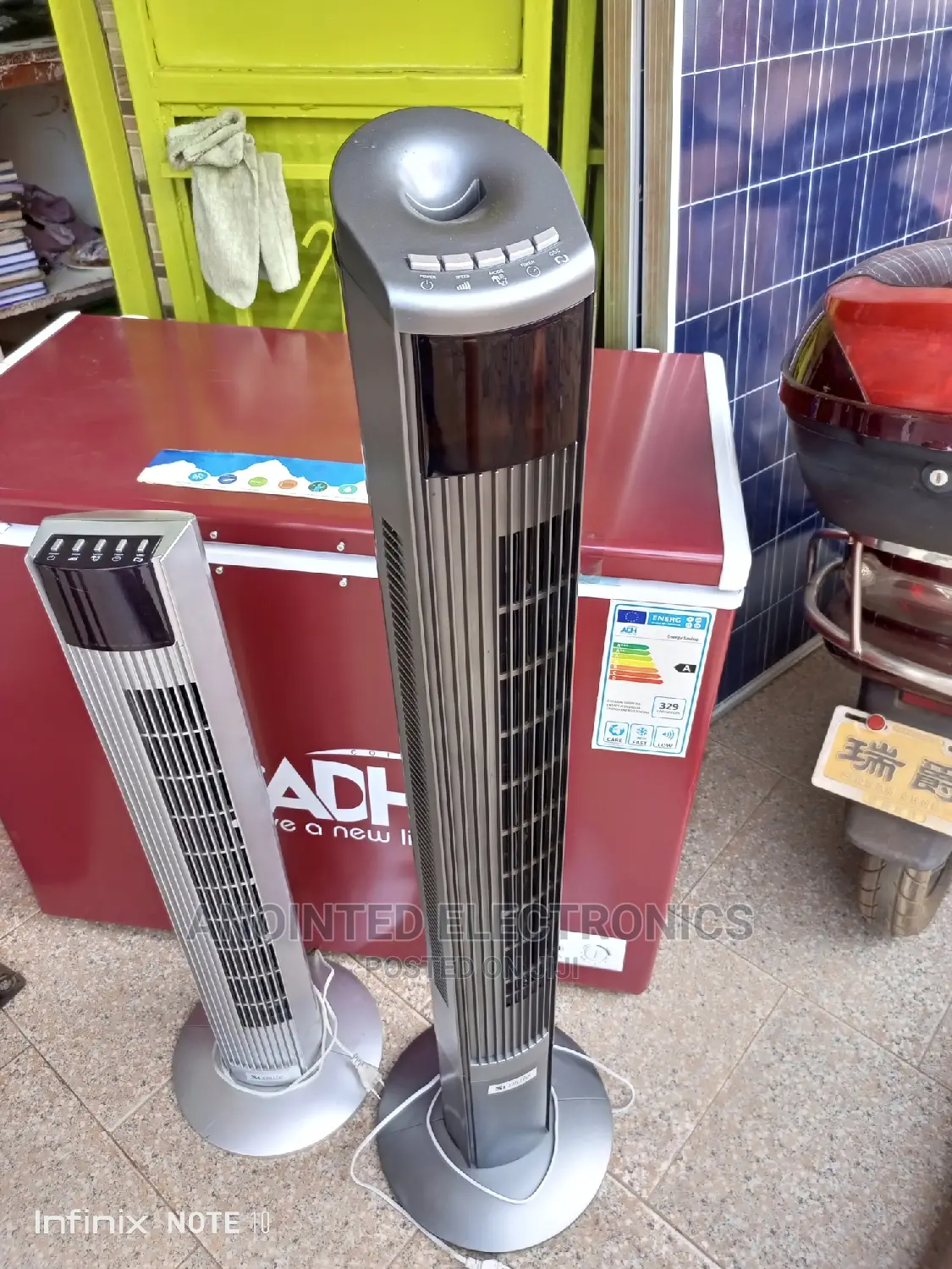 Original Tower' Fans With a Remote Control