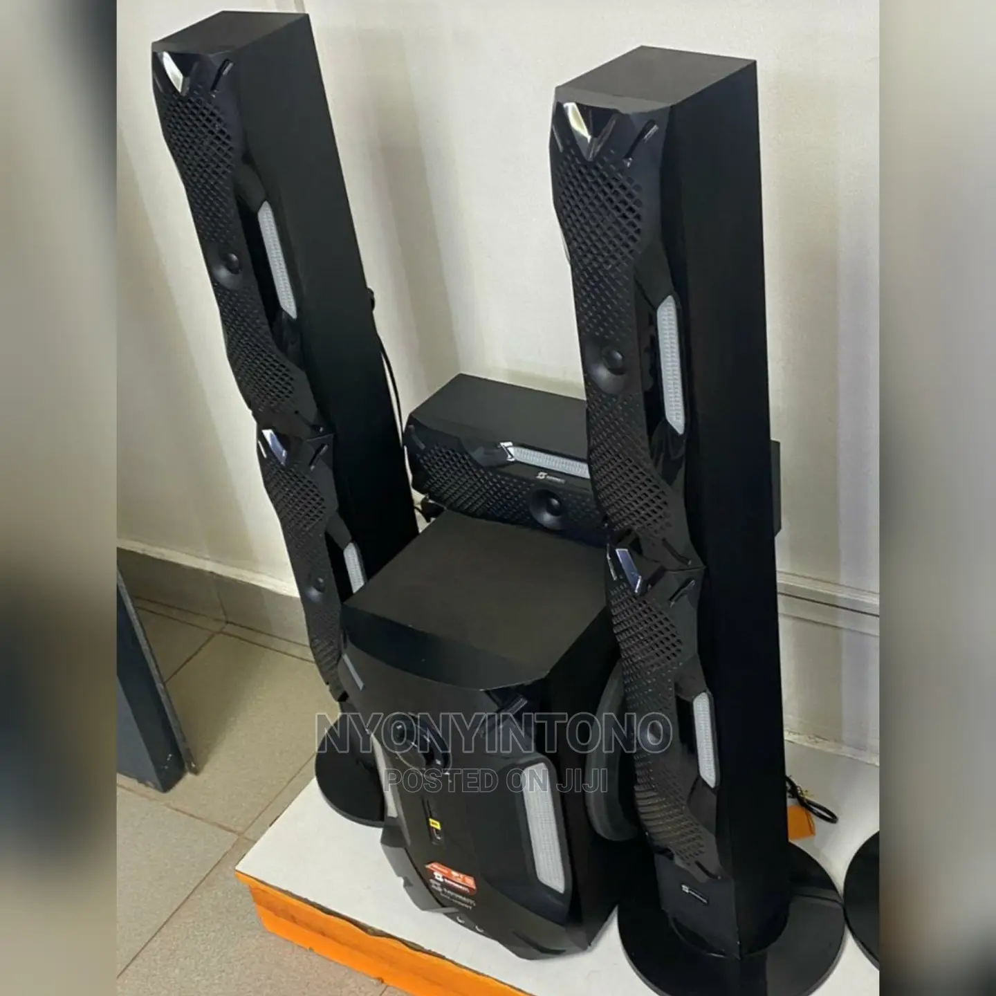 Sayona Woofer Will Led Lights