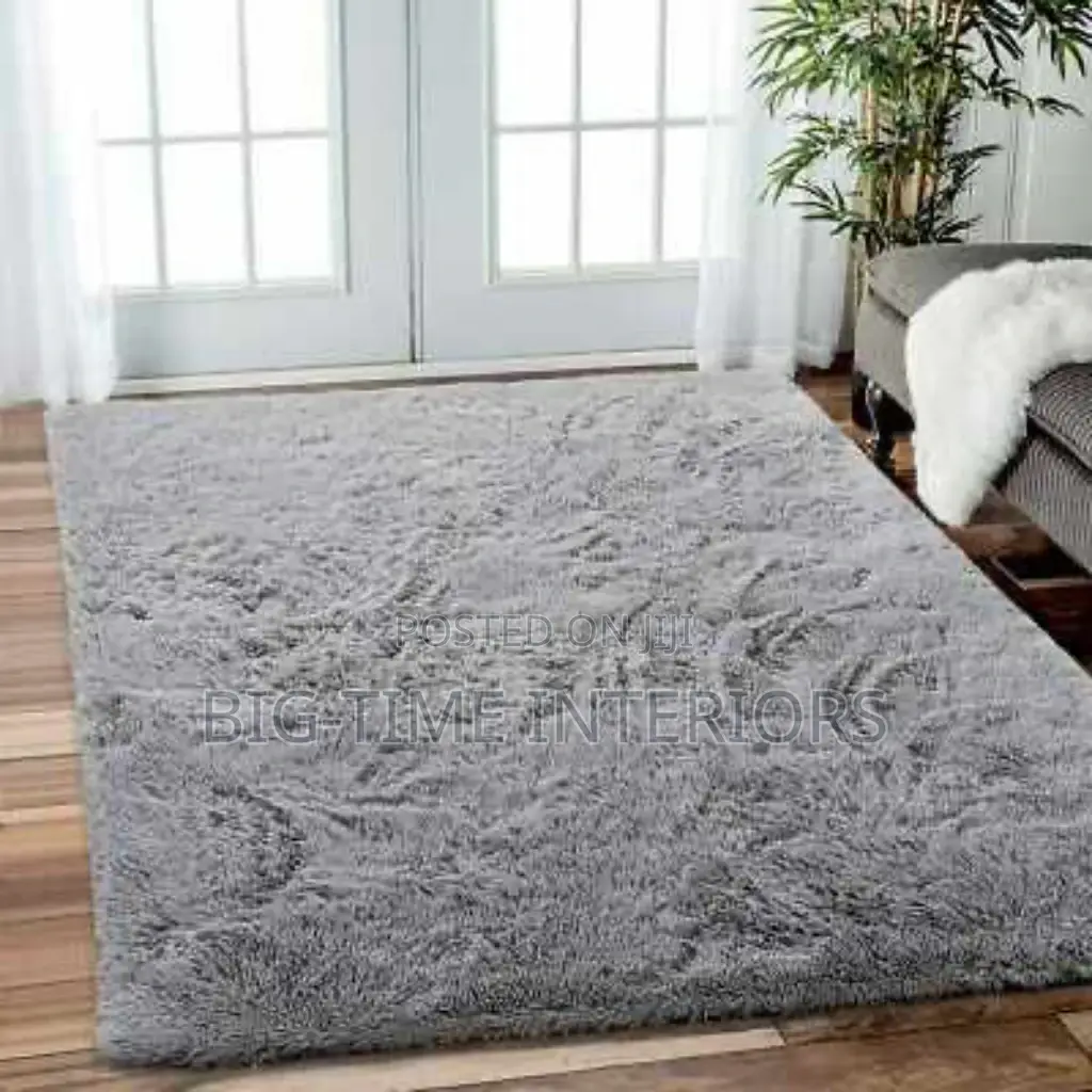 Fluffy Center Carpet Medium -Gray
