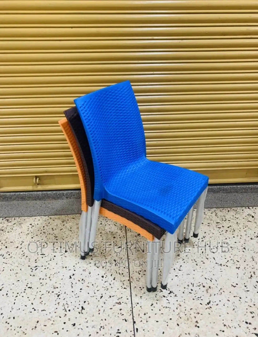 Knitted Plastic Chairs (Multi Colors)
