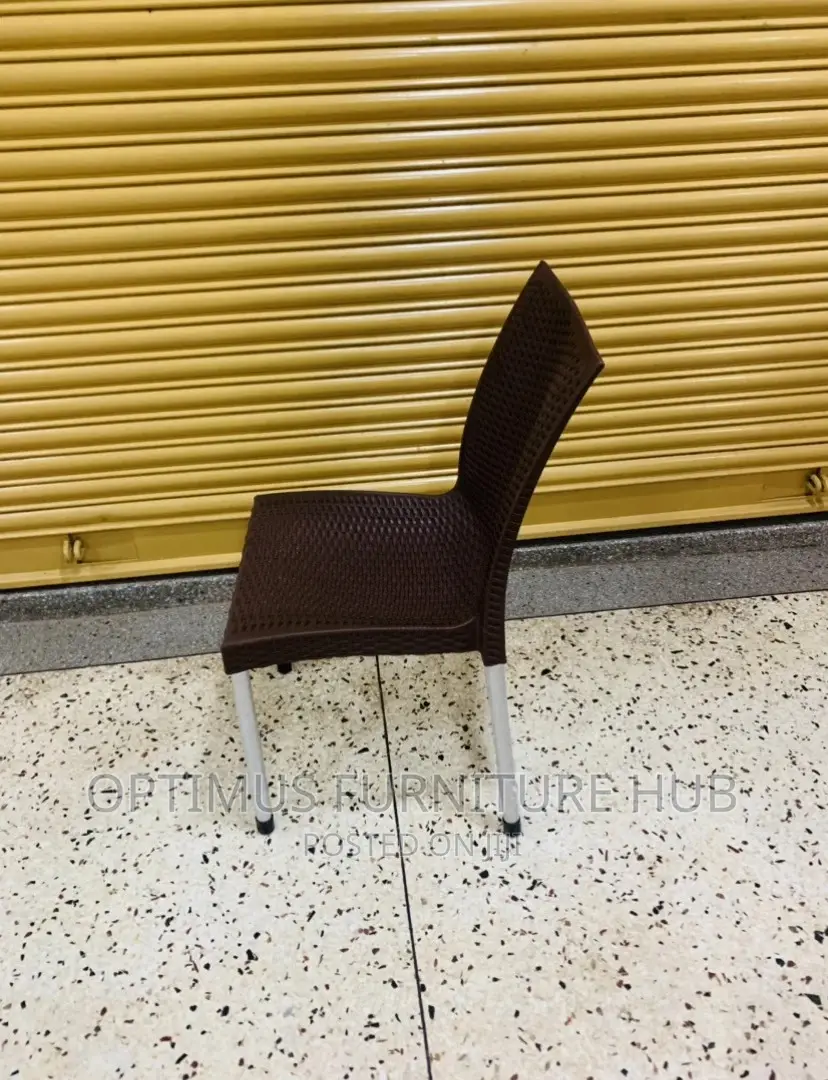 Knitted Armless Chair (Brown)
