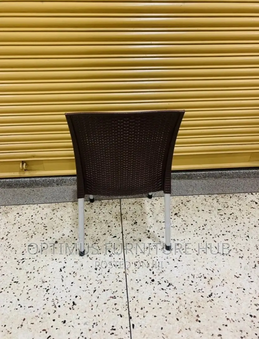Knitted Armless Chair (Brown)