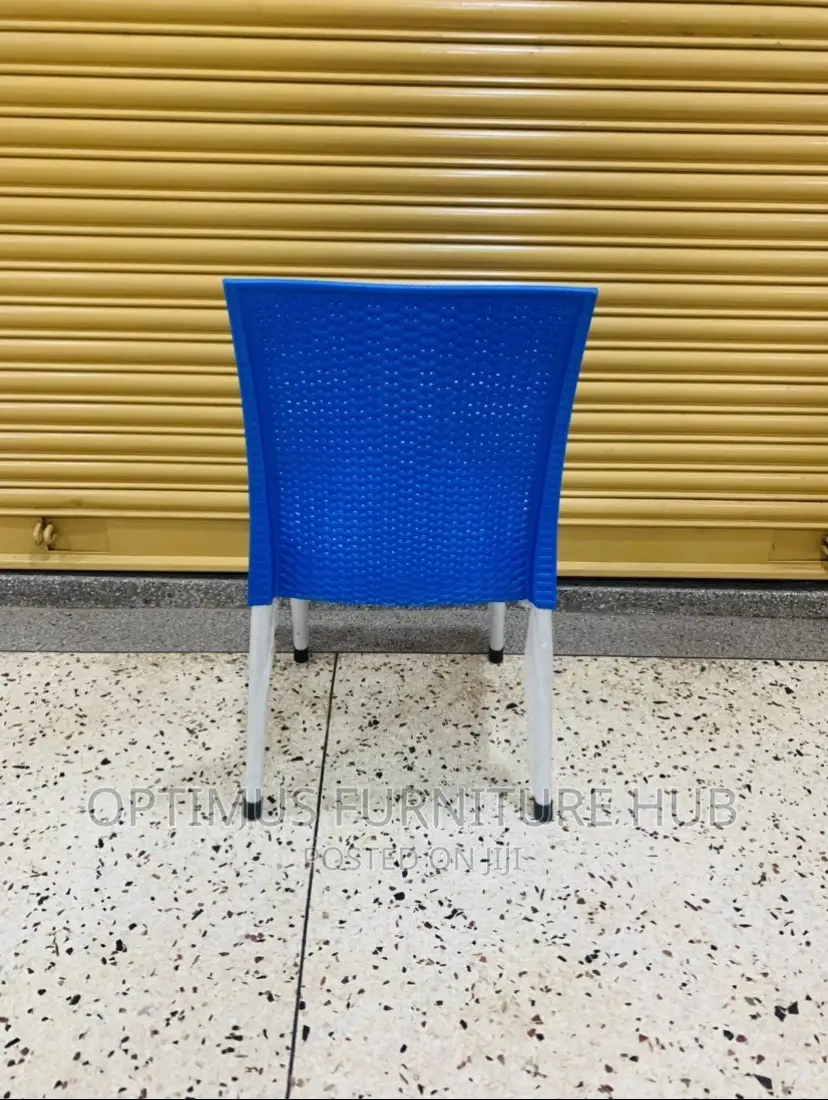 Knitted Plastic Chair (Blue)