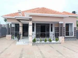 Photo - 4bdrm House in Kira for Sale