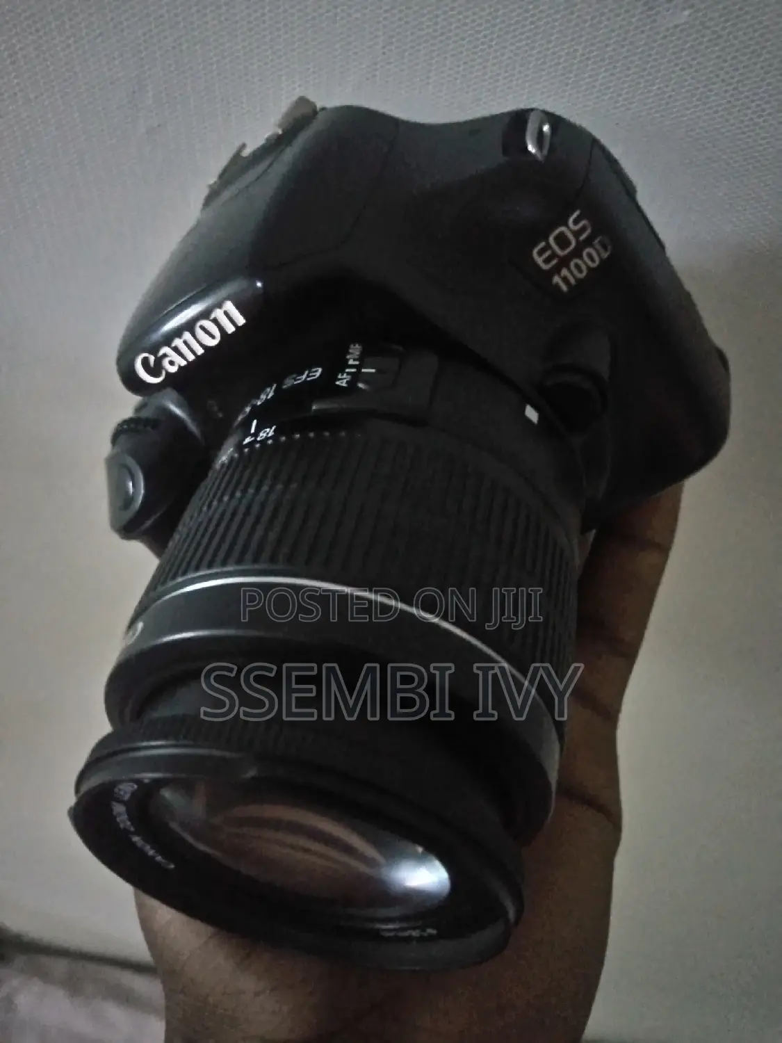 Canon Eos 1100d (Good Condition).