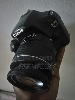Canon Eos 1100d (Good Condition).