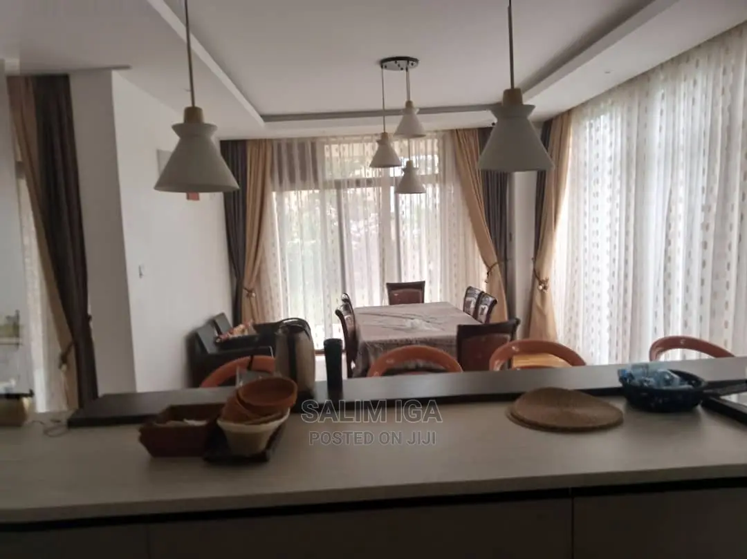 4bdrm Duplex in Kololo Property, Wakiso / Wakiso for Sale