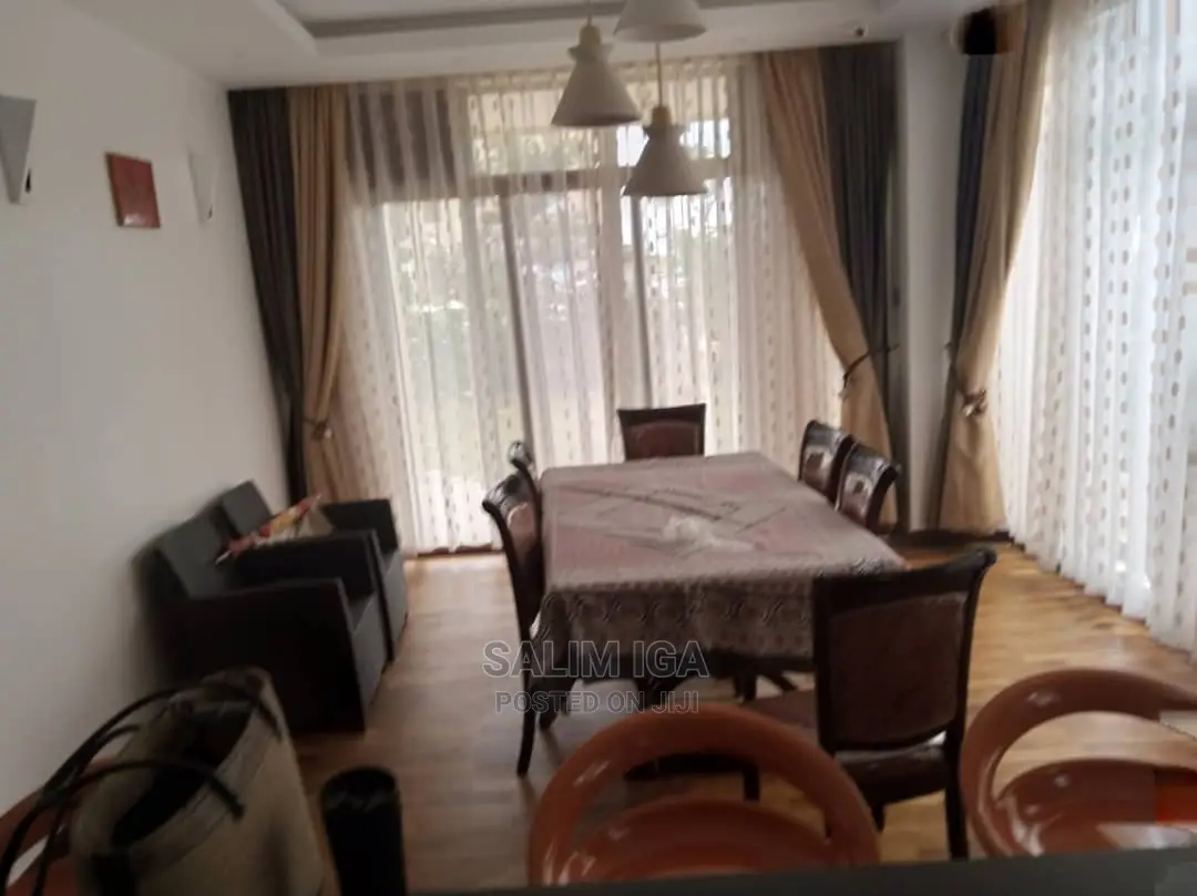 4bdrm Duplex in Kololo Property, Wakiso / Wakiso for Sale