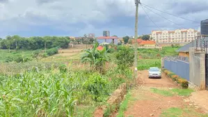 100by100ft Plot for Sale in Buwate
