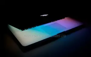 New Laptop Apple MacBook Pro 2018 8GB Intel Core I5 SSD 256GB
