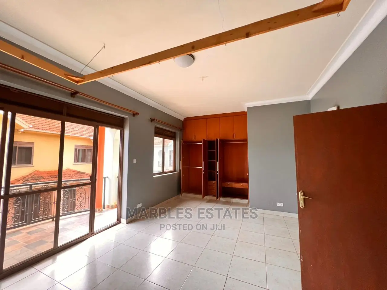 3bdrm Townhouse / Terrace in Bugoloobi, Central Division for Rent